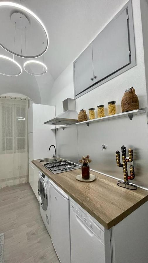 Le Petit Bijou Di Dolceacqua, Per Un Momento Romantico Bagian luar foto