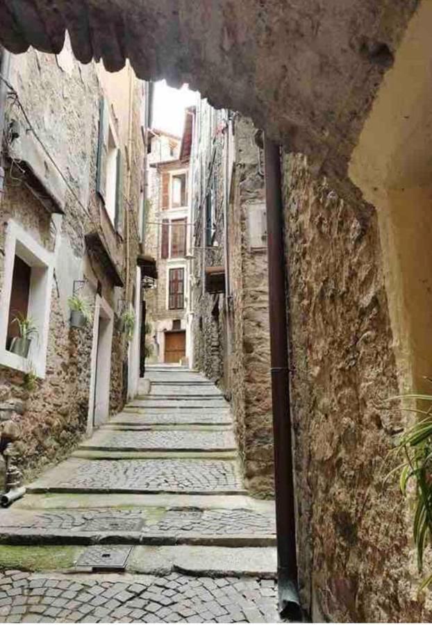 Le Petit Bijou Di Dolceacqua, Per Un Momento Romantico Bagian luar foto
