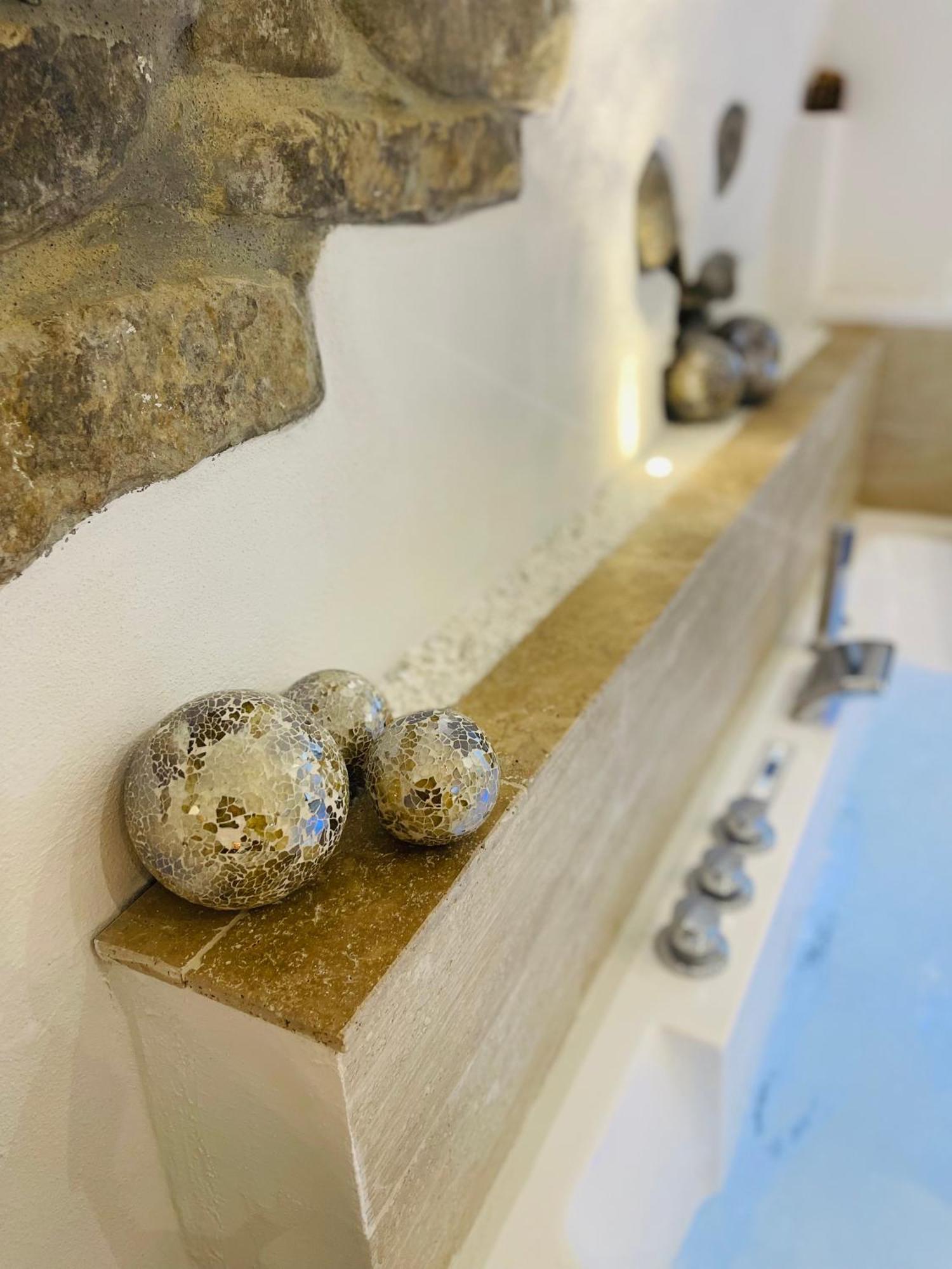 Le Petit Bijou Di Dolceacqua, Per Un Momento Romantico Bagian luar foto